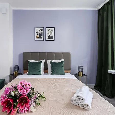 Lush Flat In Center Łódź